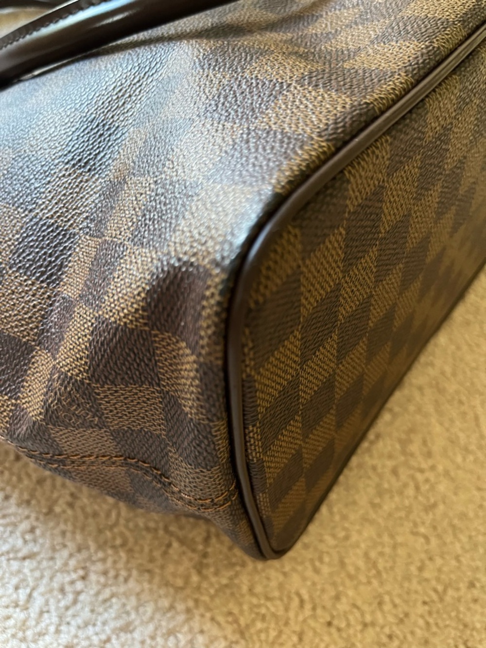 Louis Vuitton Saleya Handbag in Damier Ebene - Picture 14 of 15